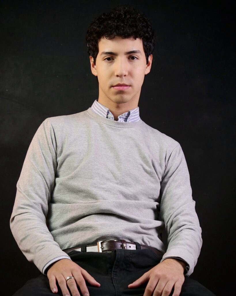 Chris Alvedoy Plano americano pijo Home